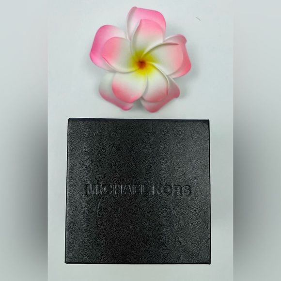 MICHAEL KORS Watch Woman - Picture 3 of 7